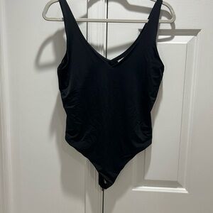 Wilfred Black V-Neck bodysuit